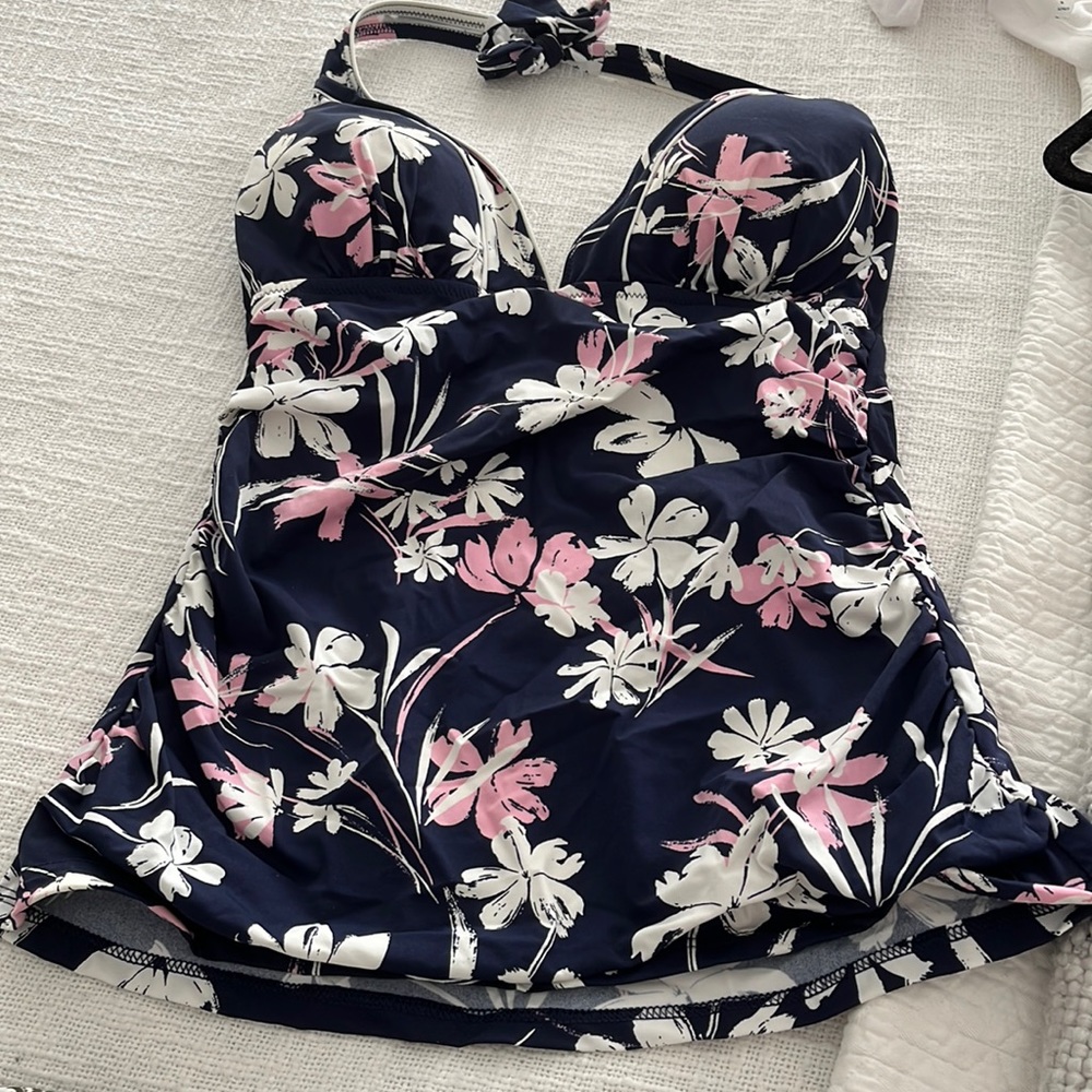 Bathing suit top only sz 10